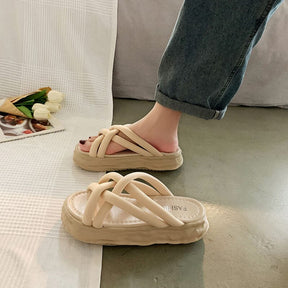 sandalia flat cruzadas 0 Use Bliss Femininé bege 34. 